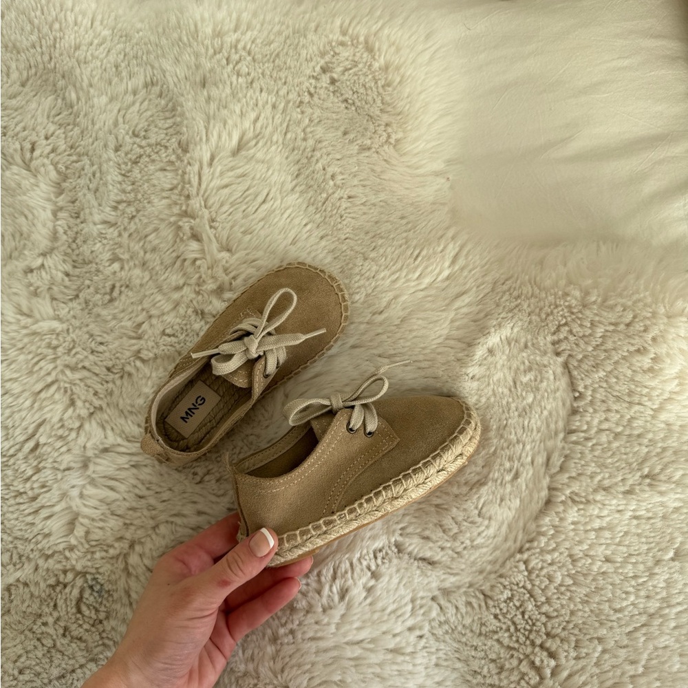 MNG/Mango kid’s neutral espadrille/ Moccasin